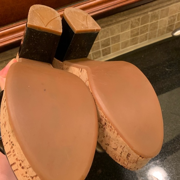 Prada sandals - Picture 9 of 12